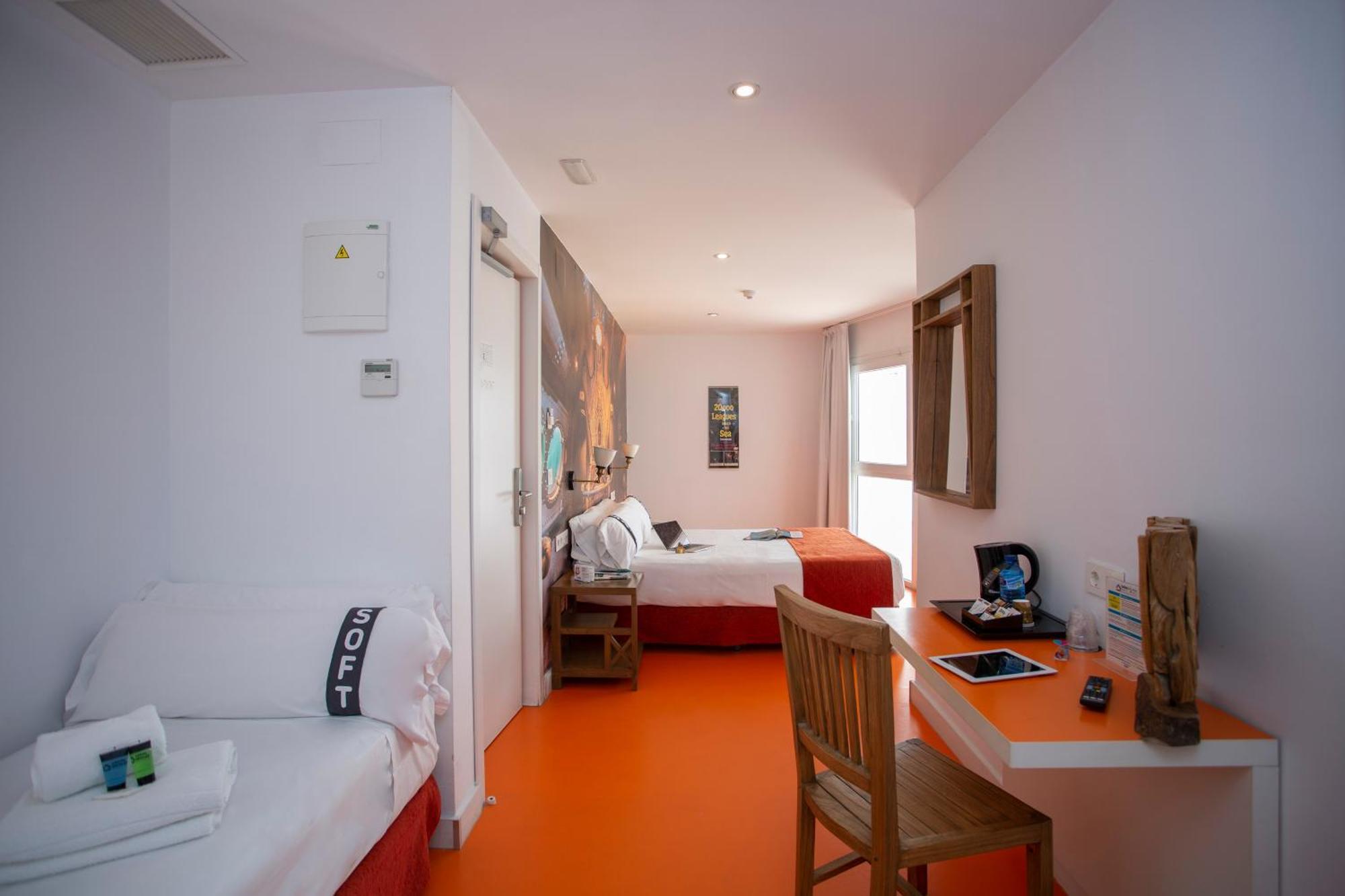 Budget Interior Triple Room,1555403134:JPEG