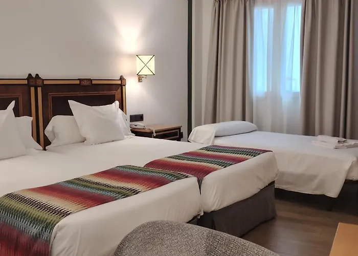 Cheap hotels Don Curro