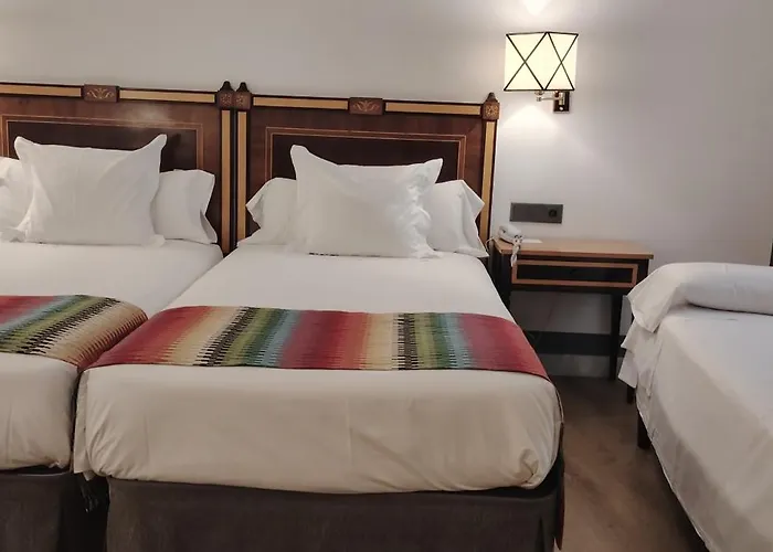 Cheap hotels Don Curro